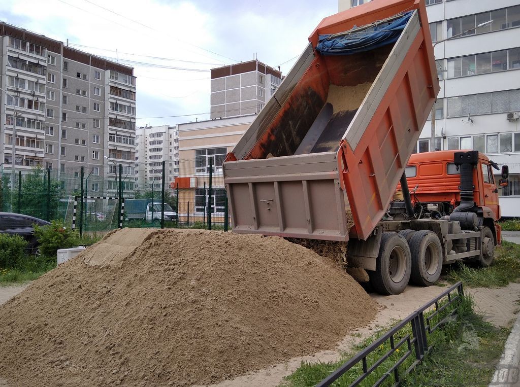 Использование песка на строительных площадках